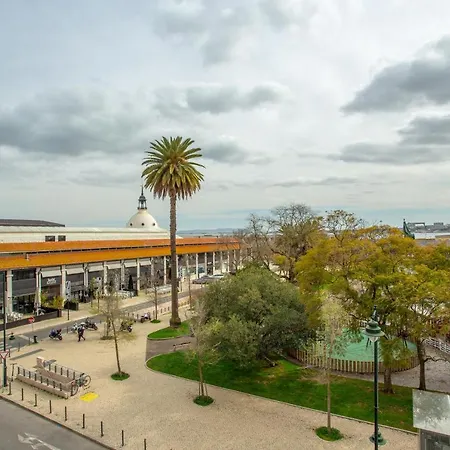 8 Building Serviced By The River * Лиссабон